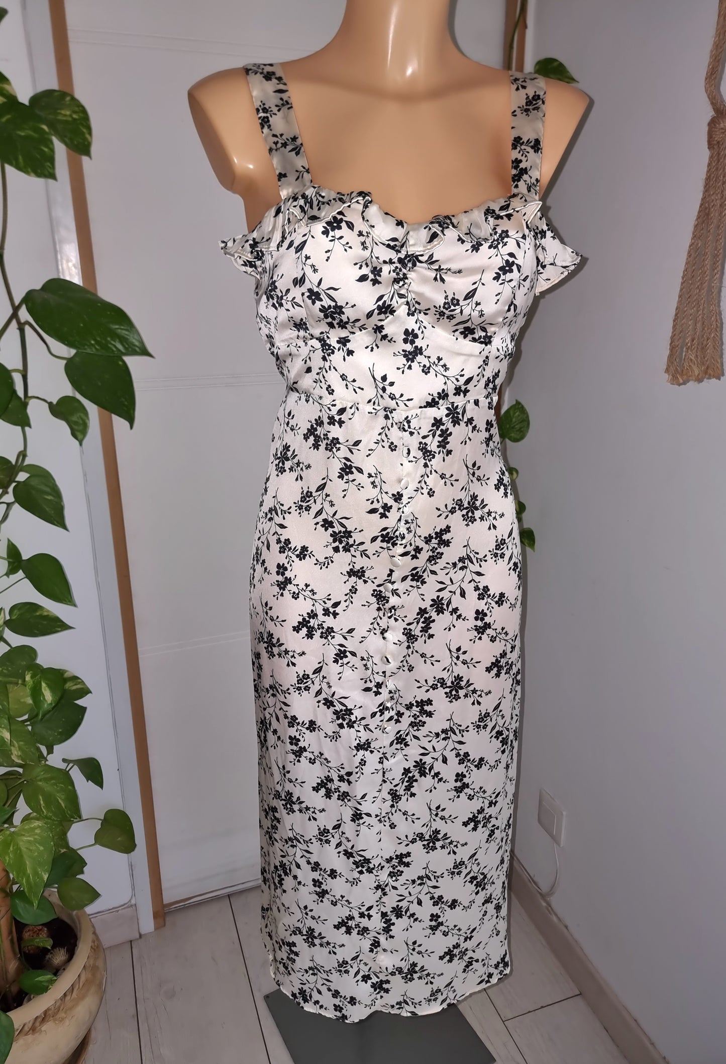 Robe longue satinée Zara