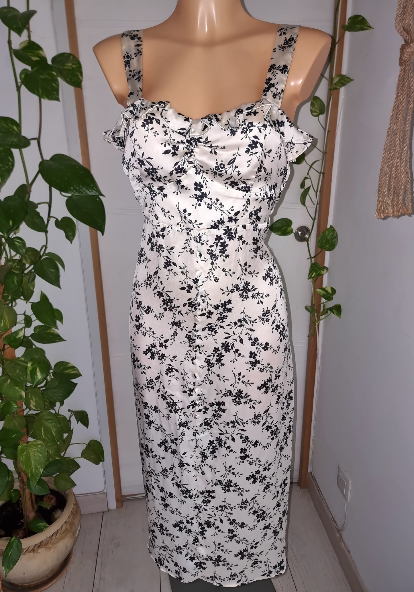 Robe longue satinée Zara