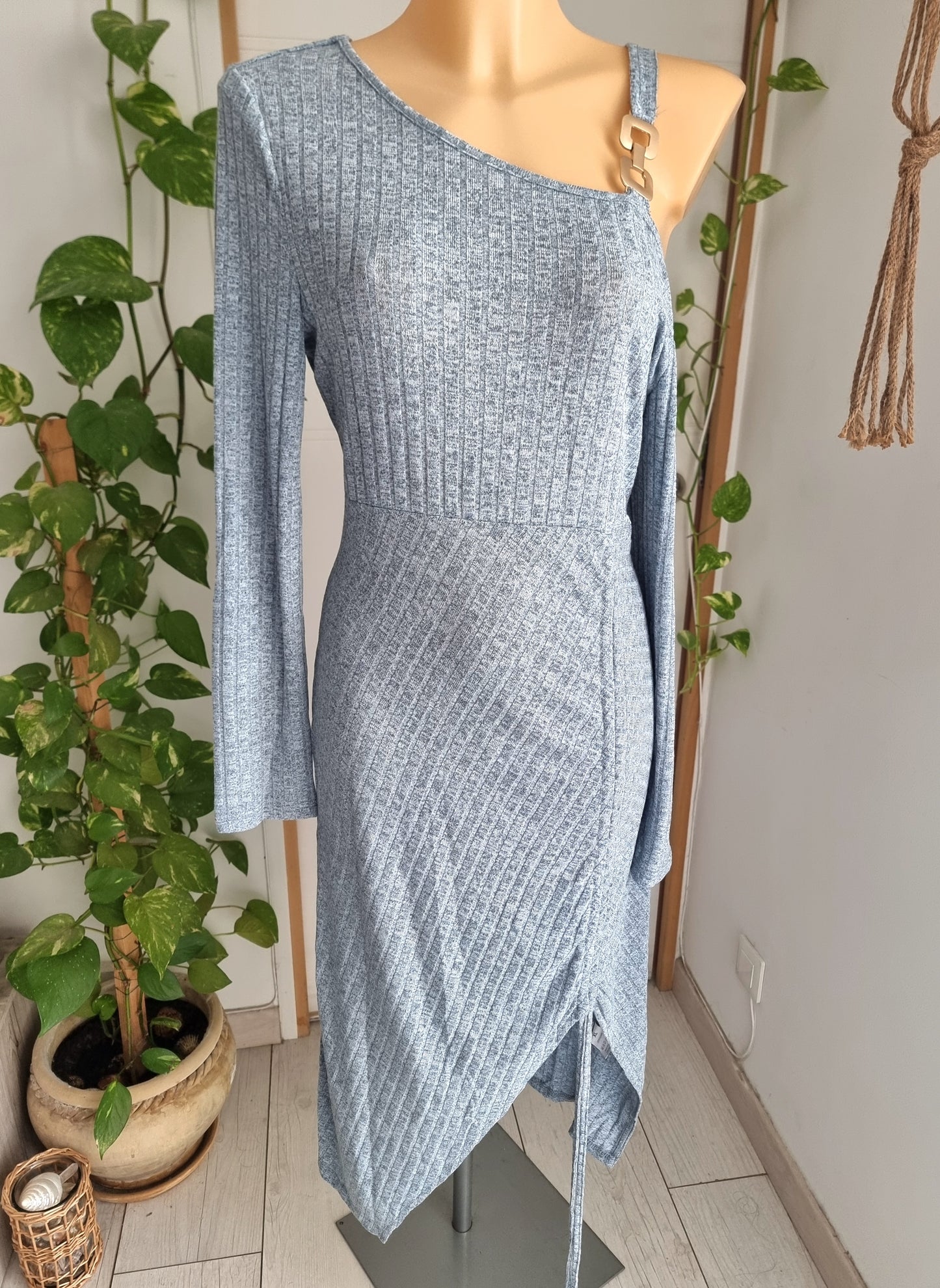 Robe pull asymétrique