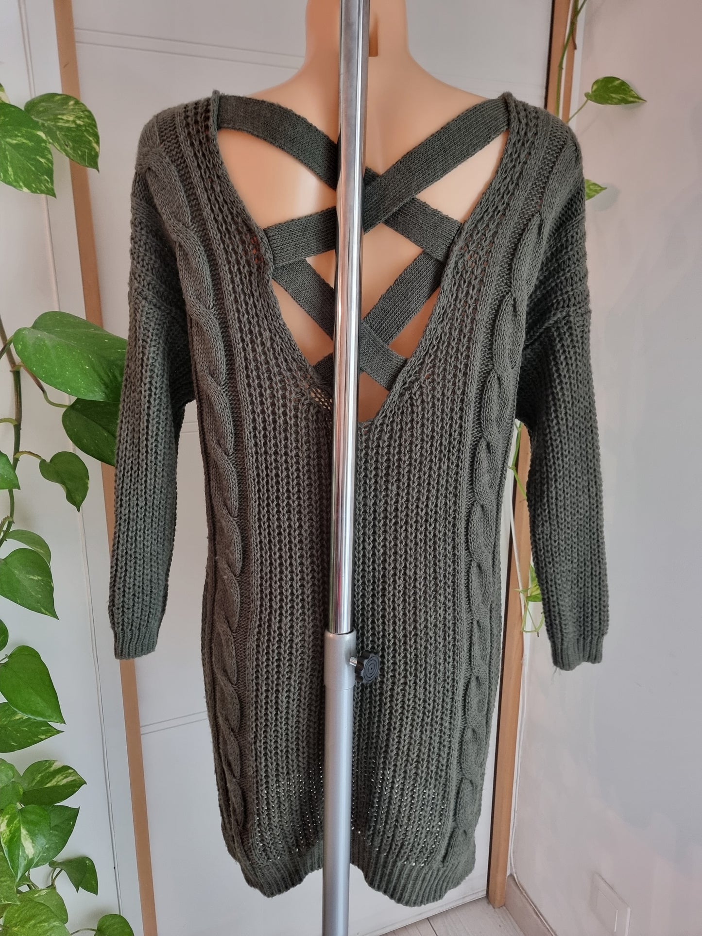 Robe pull dos croisé