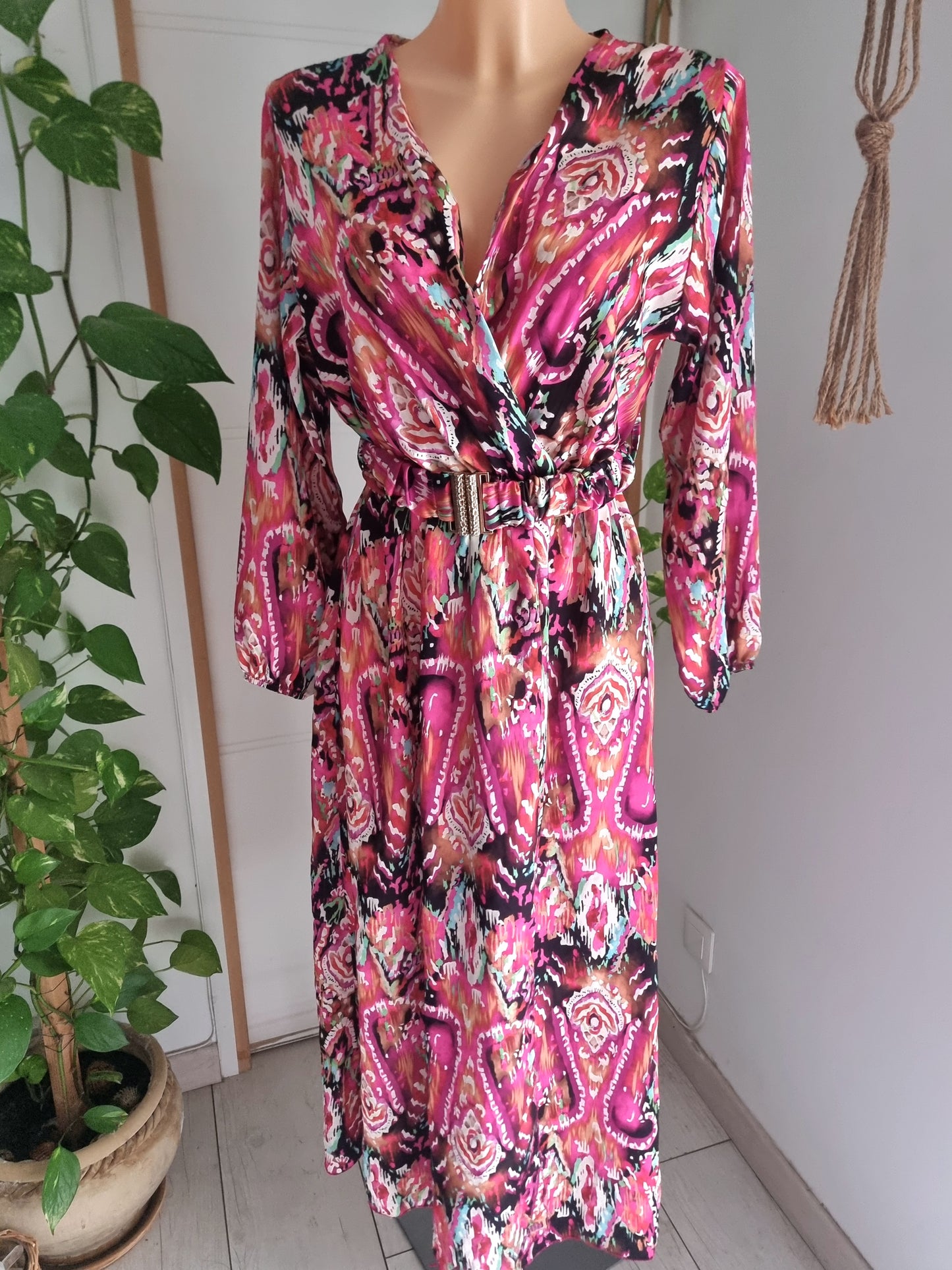 Robe longue satinée