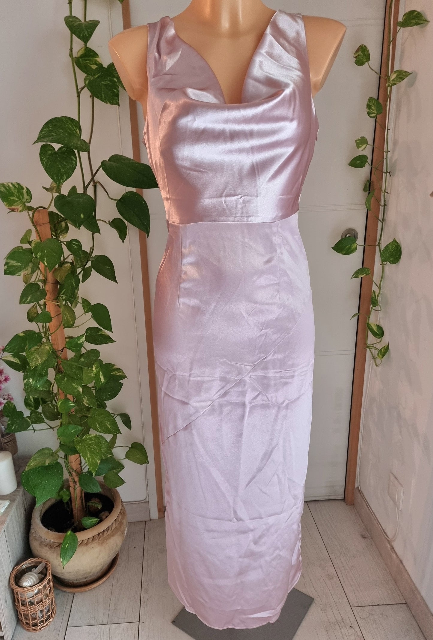 Robe longue satinée